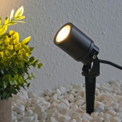 Tuinspot met grondspies rond zwart voor GU10 lamp